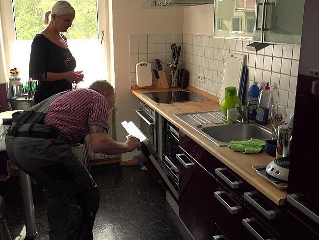 Vom Großschwänzigen Handwerker hart gestopft!