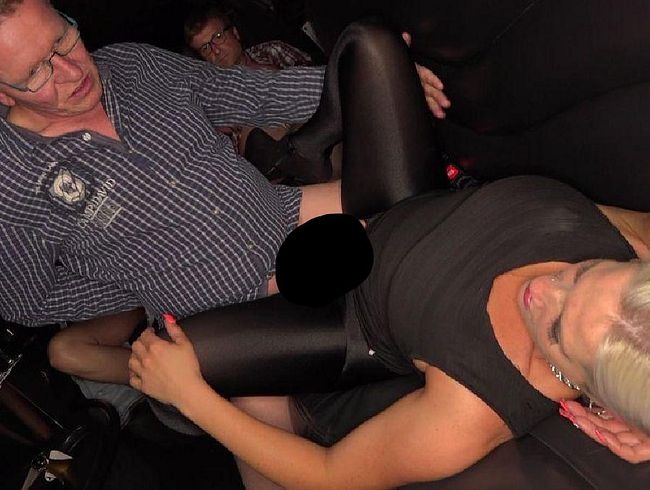 HeidiHills's Porno Video: In der Limousine auf Männerfang! Teil 2/2